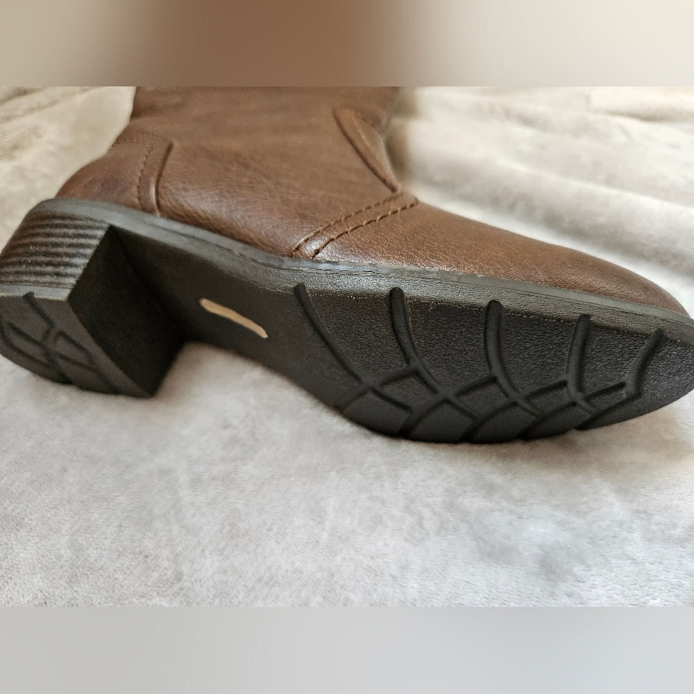 3M Thinsulate Faux Leather Boots - Picture 2 of 8